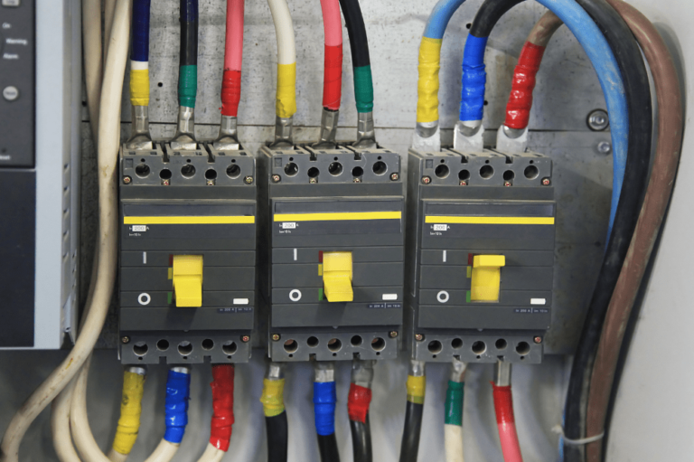 How To Know If A Circuit Breaker Is Bad? | ESD LLC