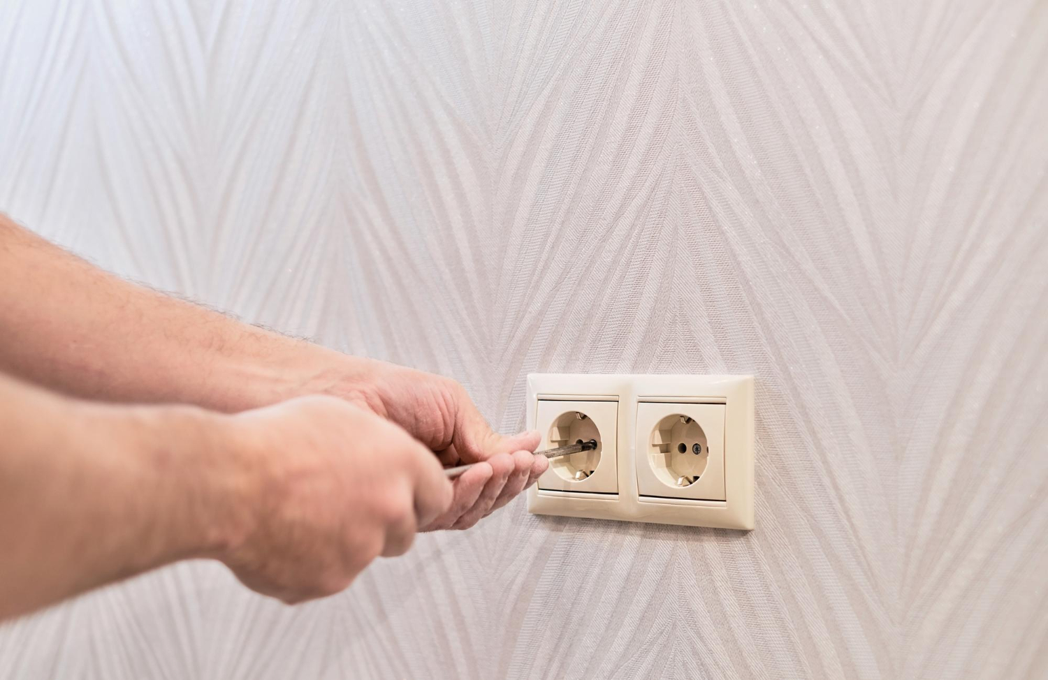 Are GFCI Outlets Required In Older Homes | ESD LLC